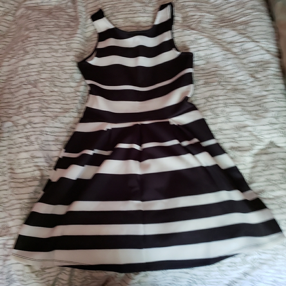 UK2LA dress